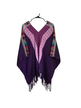 Purple V-Neck Poncho With Fringe Hem And Geometric Sleeve Accents